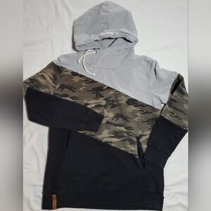 Ampersand Camouflage and Gray Hoodie Size XL